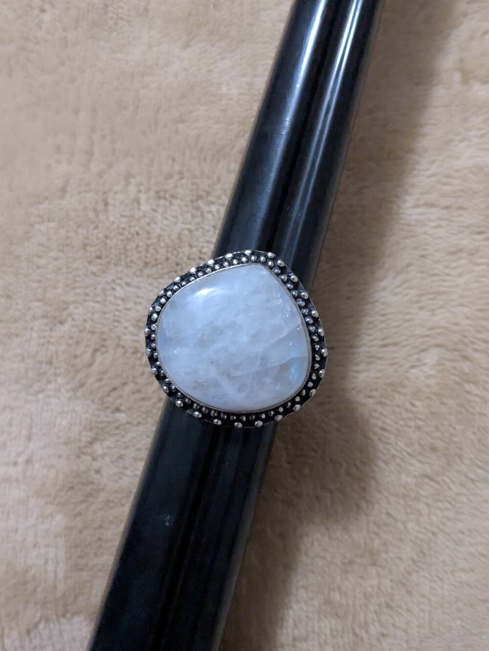 Rare Handcrafted Rainbow Moonstone With 'Blue Flash' Fat Teardrop Ring - Picture 7 of 14
